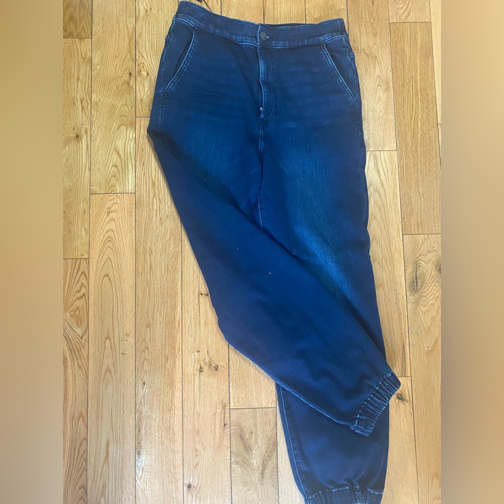 90s style jeans